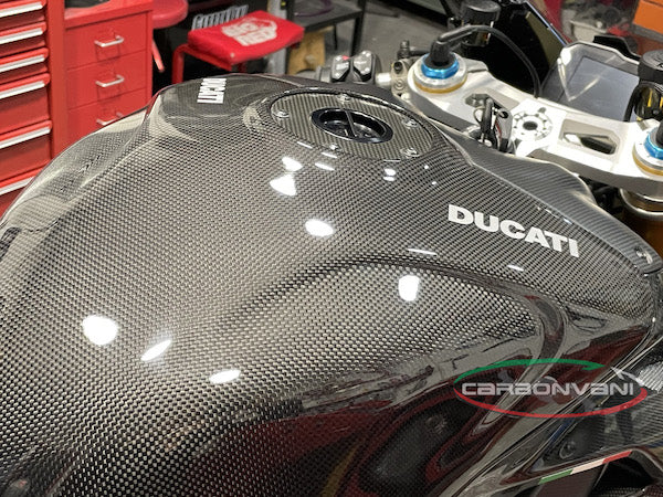 CARBONVANI Ducati Panigale (12/19) Carbon Fuel Tank Cover (Ullberg) –  Desmoheart