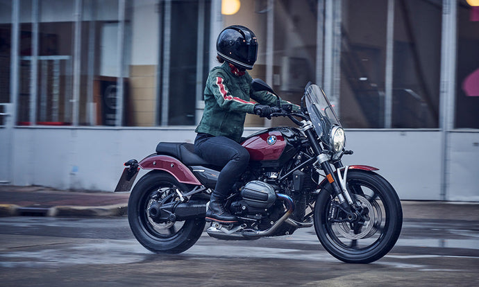 Top 5 Steering Dampers for Ducati and MV Agusta: Improve Stability and Ride Confidence