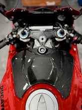 CARBONVANI DV4S25-04 Ducati Panigale V4 (2025+) Carbon Battery Cover – Accessories in Desmoheart – an Motorcycle Aftermarket Parts & Accessories Online Shop