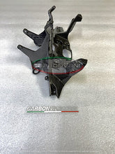 CARBONVANI DV4S25-03B Ducati Panigale V4 (2025+) Carbon Windshield Support – Accessories in Desmoheart – an Motorcycle Aftermarket Parts & Accessories Online Shop