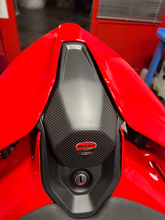 CARBONVANI DV4S25-09A Ducati Panigale V4 / Streetfighter V4 (2025+) Carbon Swab Pigtail – Accessories in Desmoheart – an Motorcycle Aftermarket Parts & Accessories Online Shop