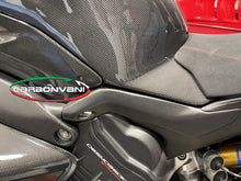 CARBONVANI Ducati Panigale V4 (2022+) Carbon Fuel Tank Cover – Accessories in Desmoheart – an Motorcycle Aftermarket Parts & Accessories Online Shop