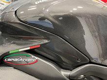 CARBONVANI Ducati Panigale V4 (2022+) Carbon Fuel Tank Cover – Accessories in Desmoheart – an Motorcycle Aftermarket Parts & Accessories Online Shop