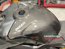 CARBONVANI Ducati Panigale V4 (2022+) Carbon Fuel Tank Cover – Accessories in Desmoheart – an Motorcycle Aftermarket Parts & Accessories Online Shop