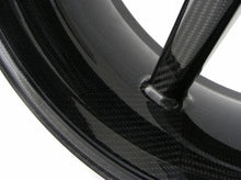 BST Ducati Multistrada 1260/1200 Carbon Wheel "Mamba TEK" (front, 7 straight spokes, black hubs)