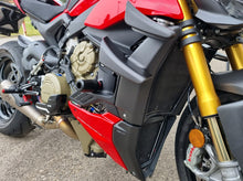 ZA303 - CNC RACING Ducati Streetfighter V4/V2 Carbon Winglets Kit