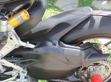 CARBONVANI Ducati Panigale V2 / 1299 / 1199 Carbon Swingarm Guard