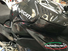 CARBONVANI Ducati Panigale V4 / V4R (18/21) Carbon Fuel Tank Cover – Accessories in Desmoheart – an Motorcycle Aftermarket Parts & Accessories Online Shop