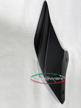 CARBONVANI Ducati Panigale V2 (2020+) Carbon Tail Side Panel (right)